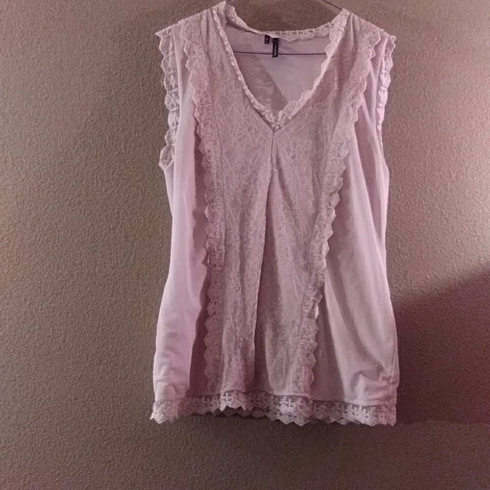 Pale pink sleeveless polyester top